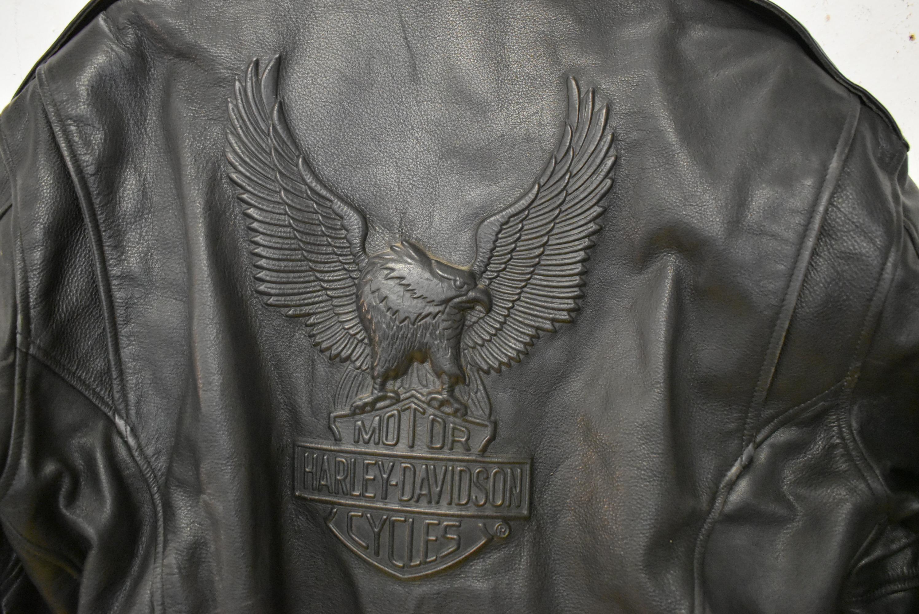 HARLEY DAVIDSON LEATHER JACKET!! 70