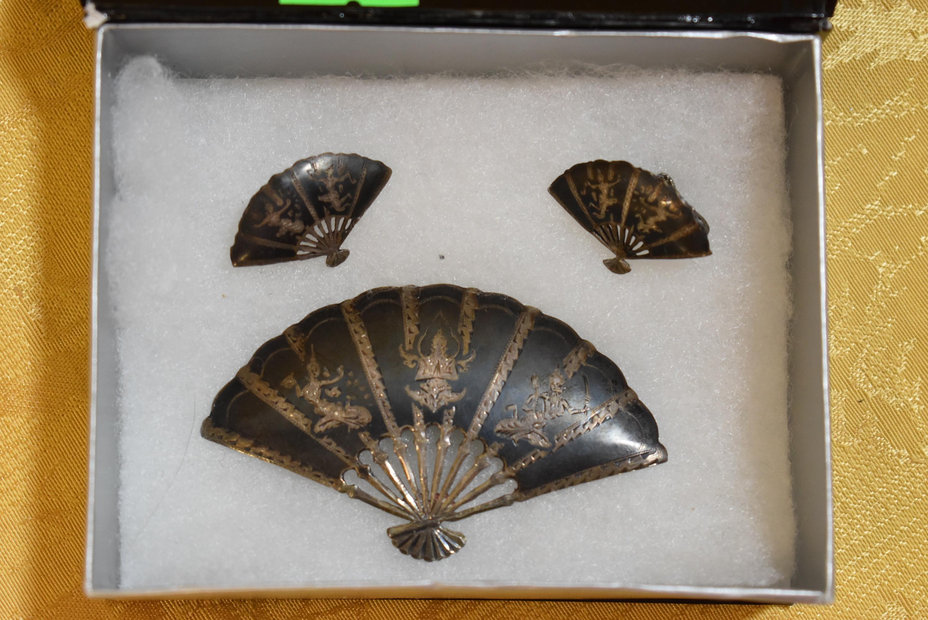 STUNNING SIAM SILVER!!