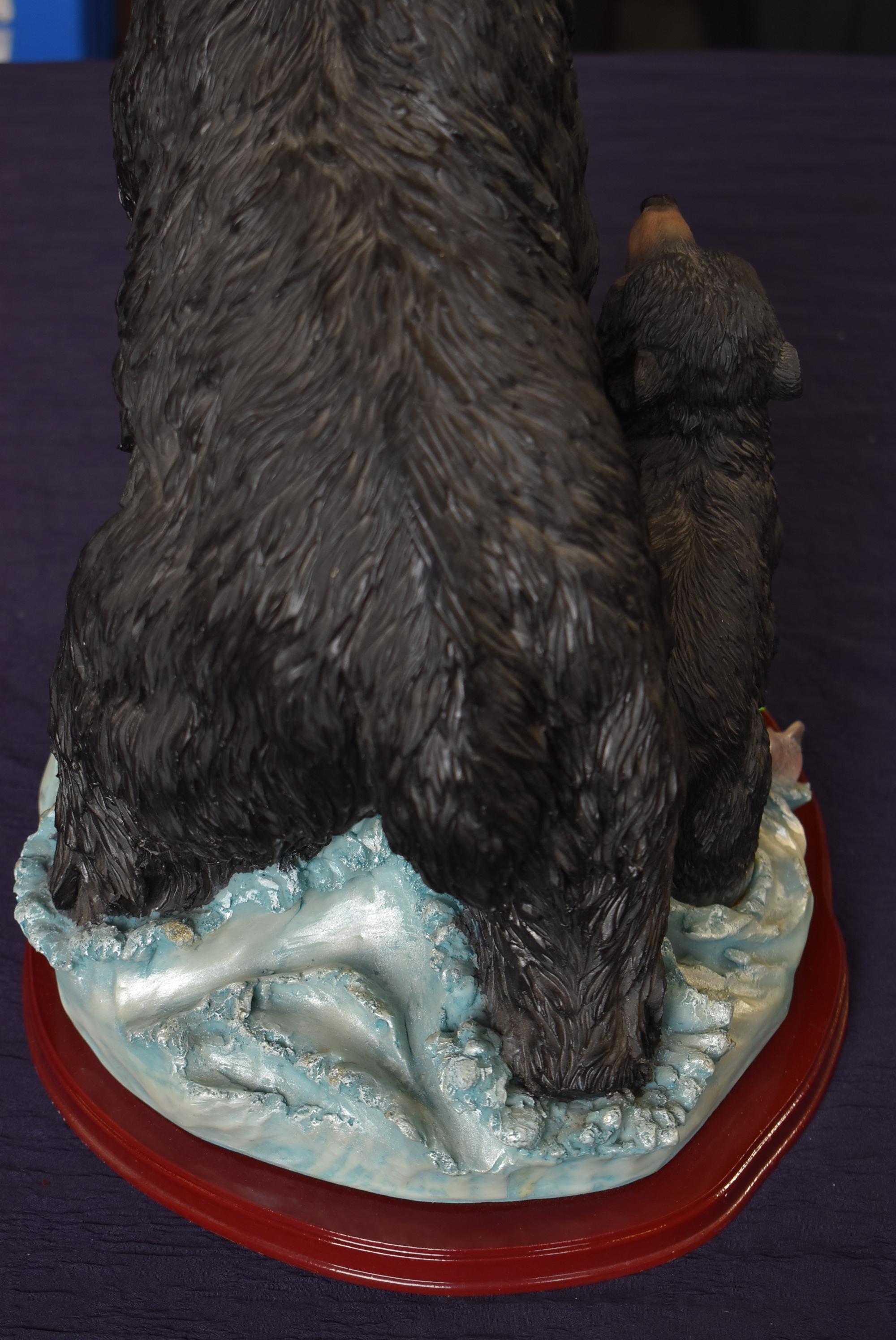 BEAR SCULPTURE!!