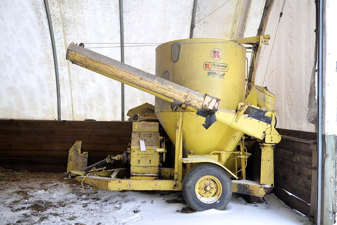 Roskamp Mfg. Inc. Roller Mill Feed Grinder