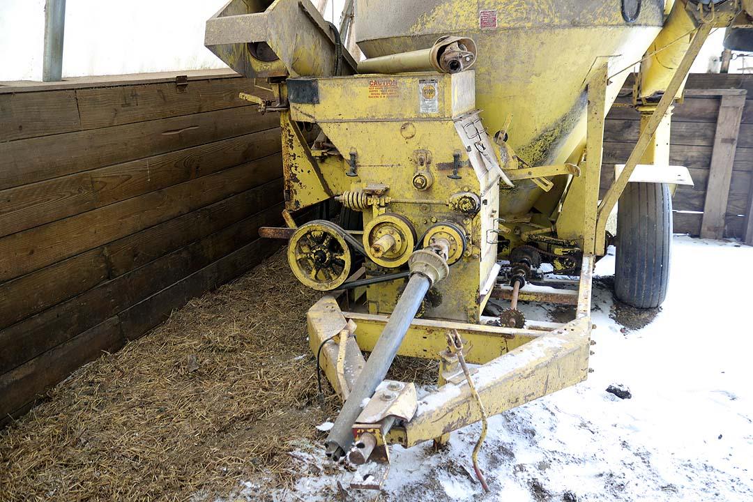 Roskamp Mfg. Inc. Roller Mill Feed Grinder