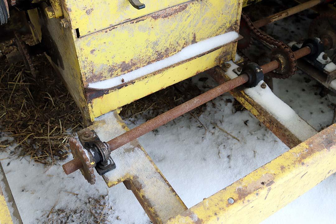 Roskamp Mfg. Inc. Roller Mill Feed Grinder