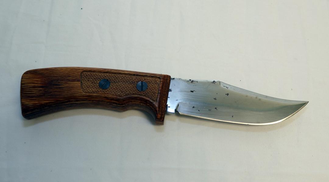 (3) KNIVES: A WINCHESTER HUNTING WOODEN HANDLE 8" AND A WINCHESTER HUNTING