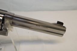 SMITH & WESSON 44 MAG REVOLVER, MODEL 629 CLASSIC, 6" BARREL WITH HARD CASE