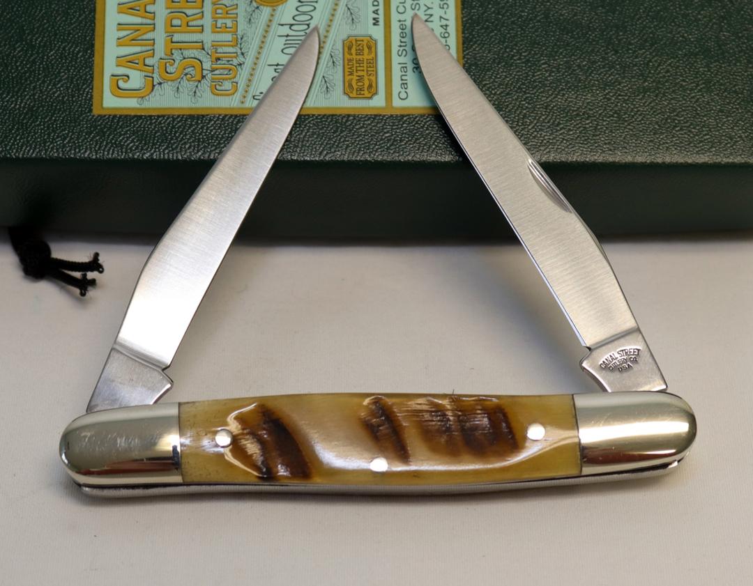 CANAL STREET #2196321-NKM910 MUSKRAT FOLDING KNIFE AND BOX