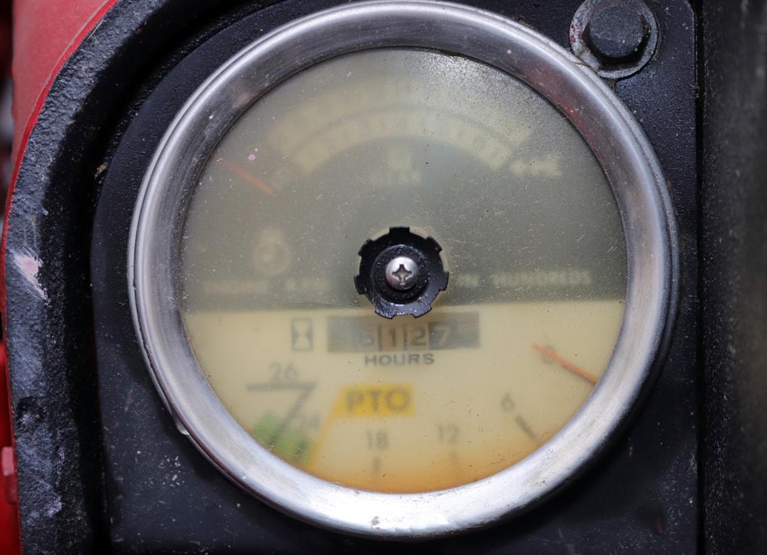 EXCELLENT INTERNATIONAL 1066 WIDE FRONT TURBO DIESEL TRACTOR