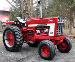 EXCELLENT INTERNATIONAL 1066 WIDE FRONT TURBO DIESEL TRACTOR