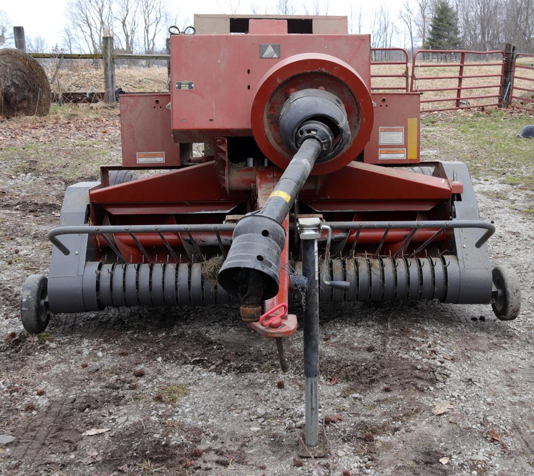 AGCO HESSTON MODEL 7110 WHEELER SN-HS64343 SMALL SQUARE BALER