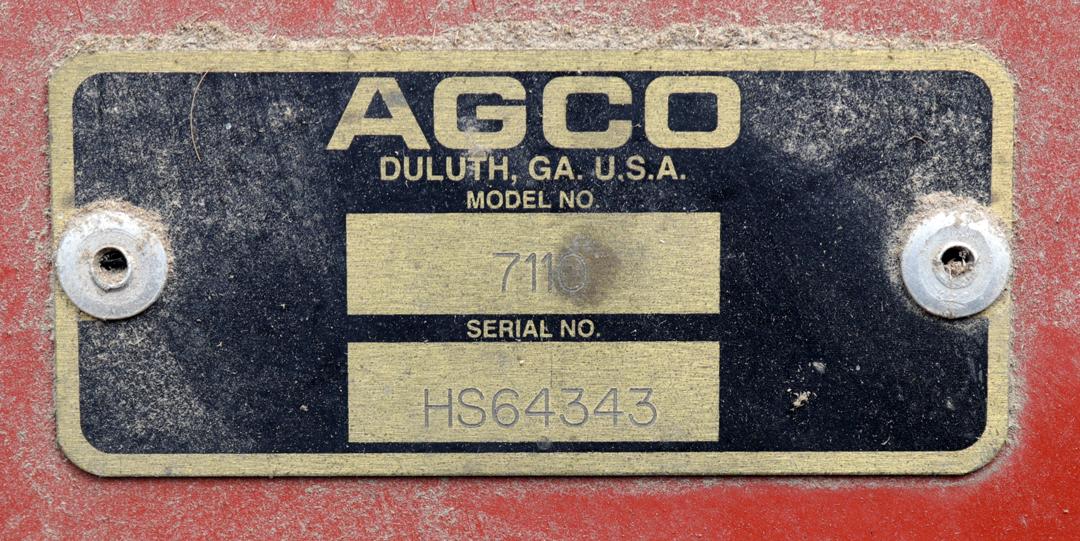 AGCO HESSTON MODEL 7110 WHEELER SN-HS64343 SMALL SQUARE BALER