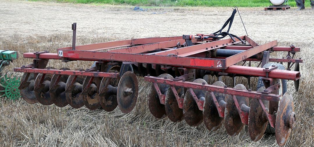 IH model 350, 10' wheel disc ,very good condition