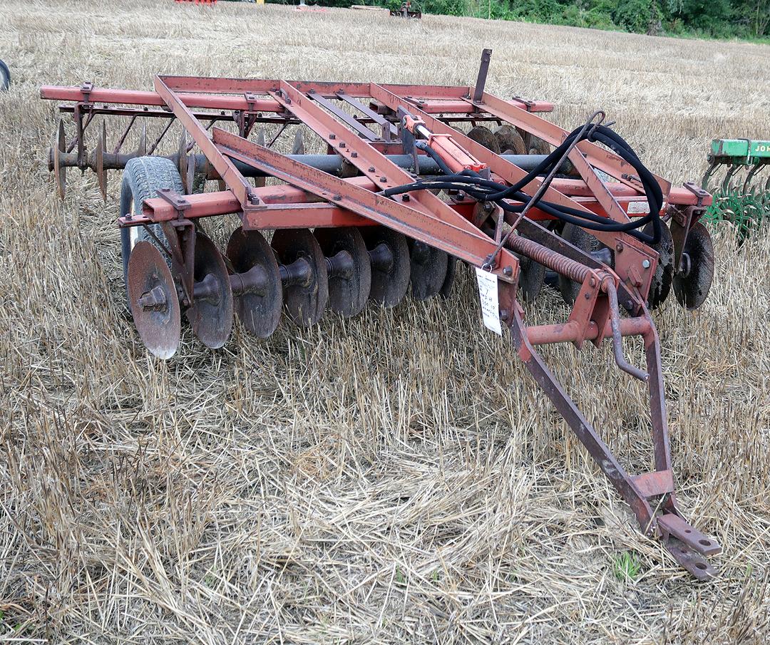 IH model 350, 10' wheel disc ,very good condition
