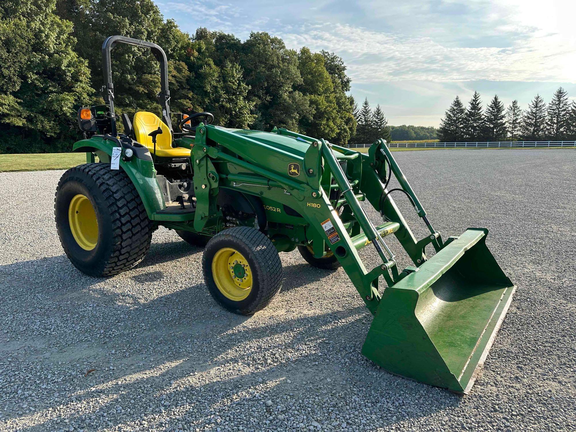 JOHN DEERE 4052R DIESEL FWD TRACTOR