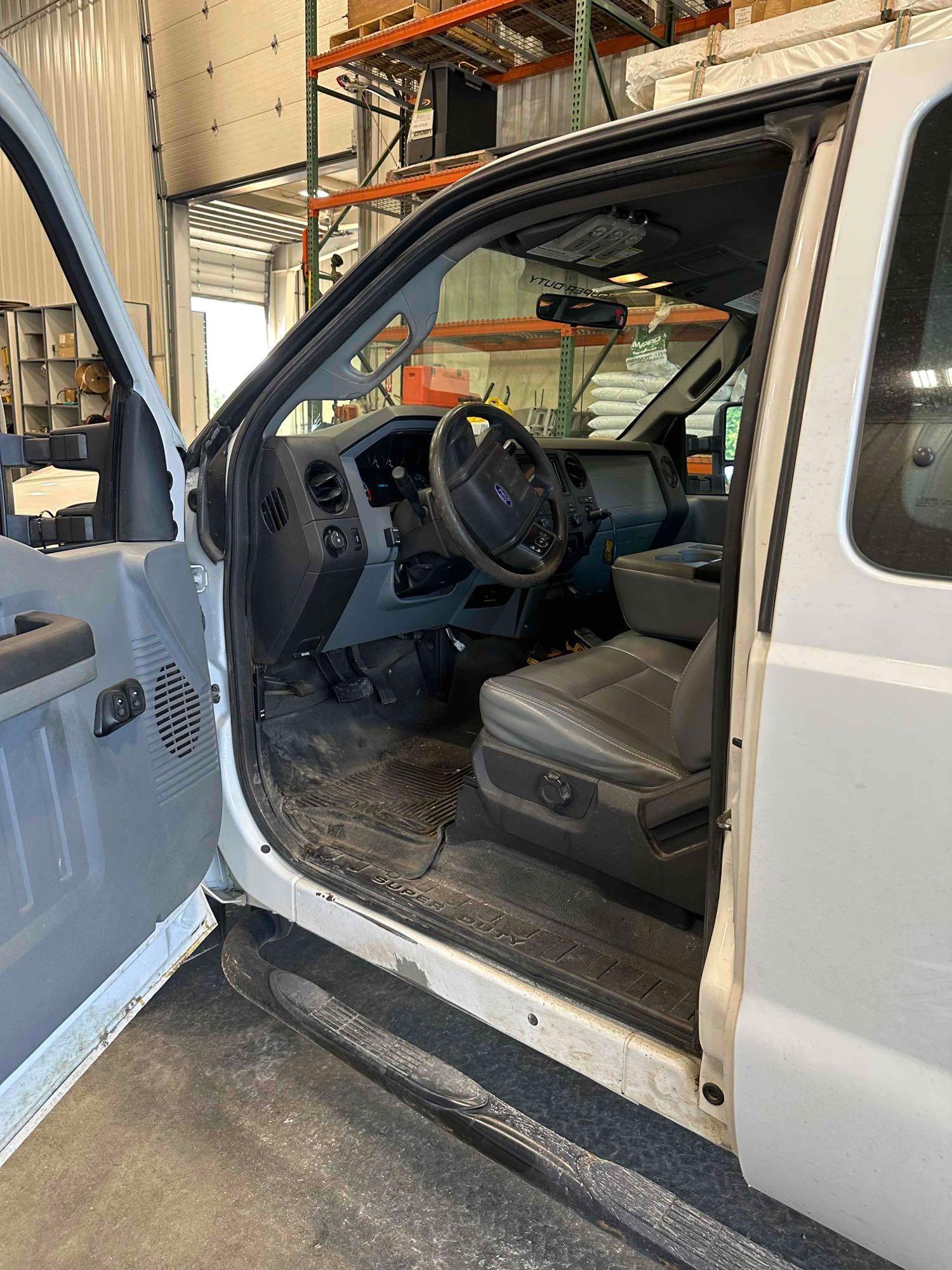 2011 FORD F-350 EXTENDED CAB PICKUP TRUCK