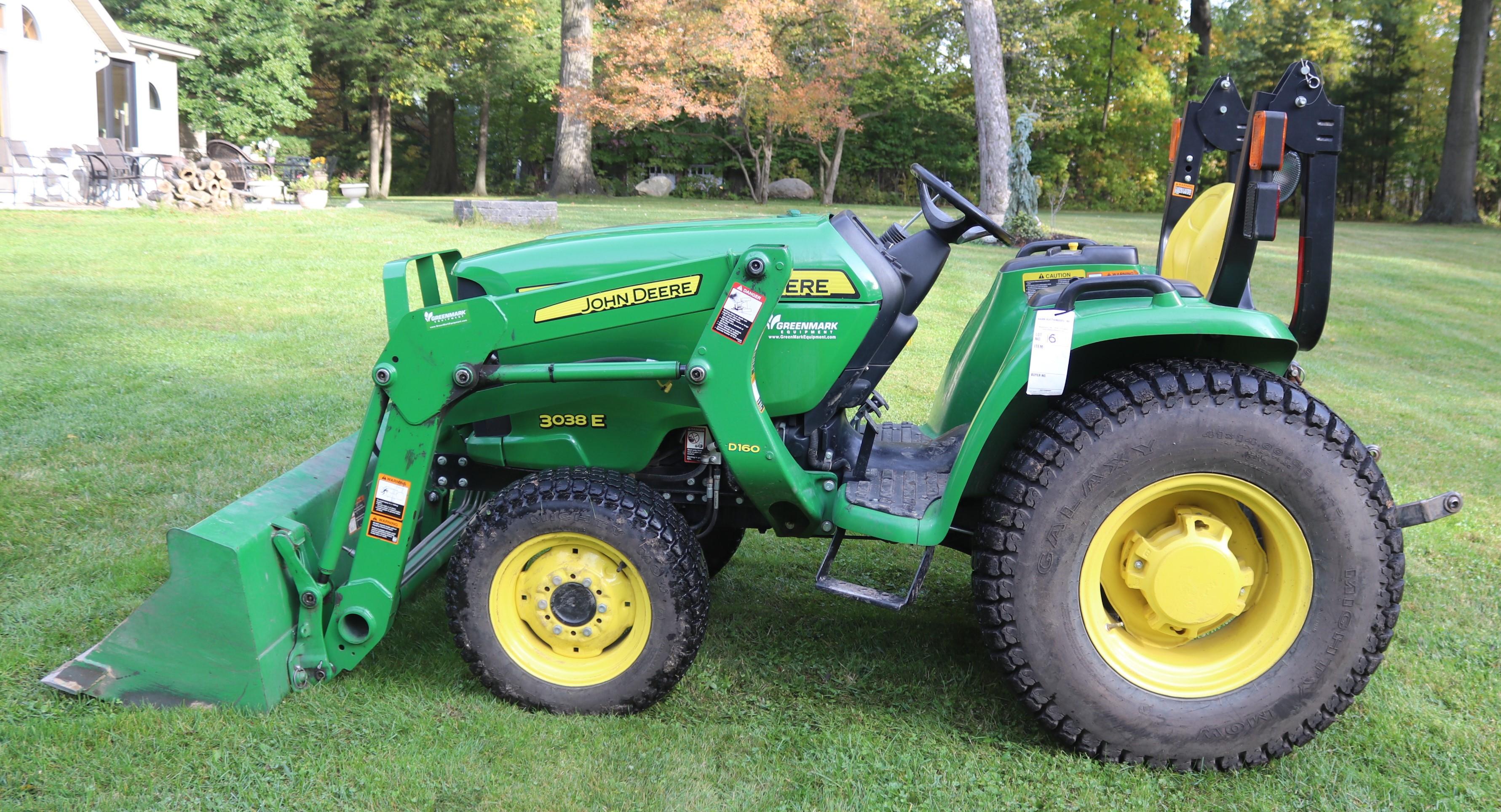 John Deere 3038E Utility Tractor