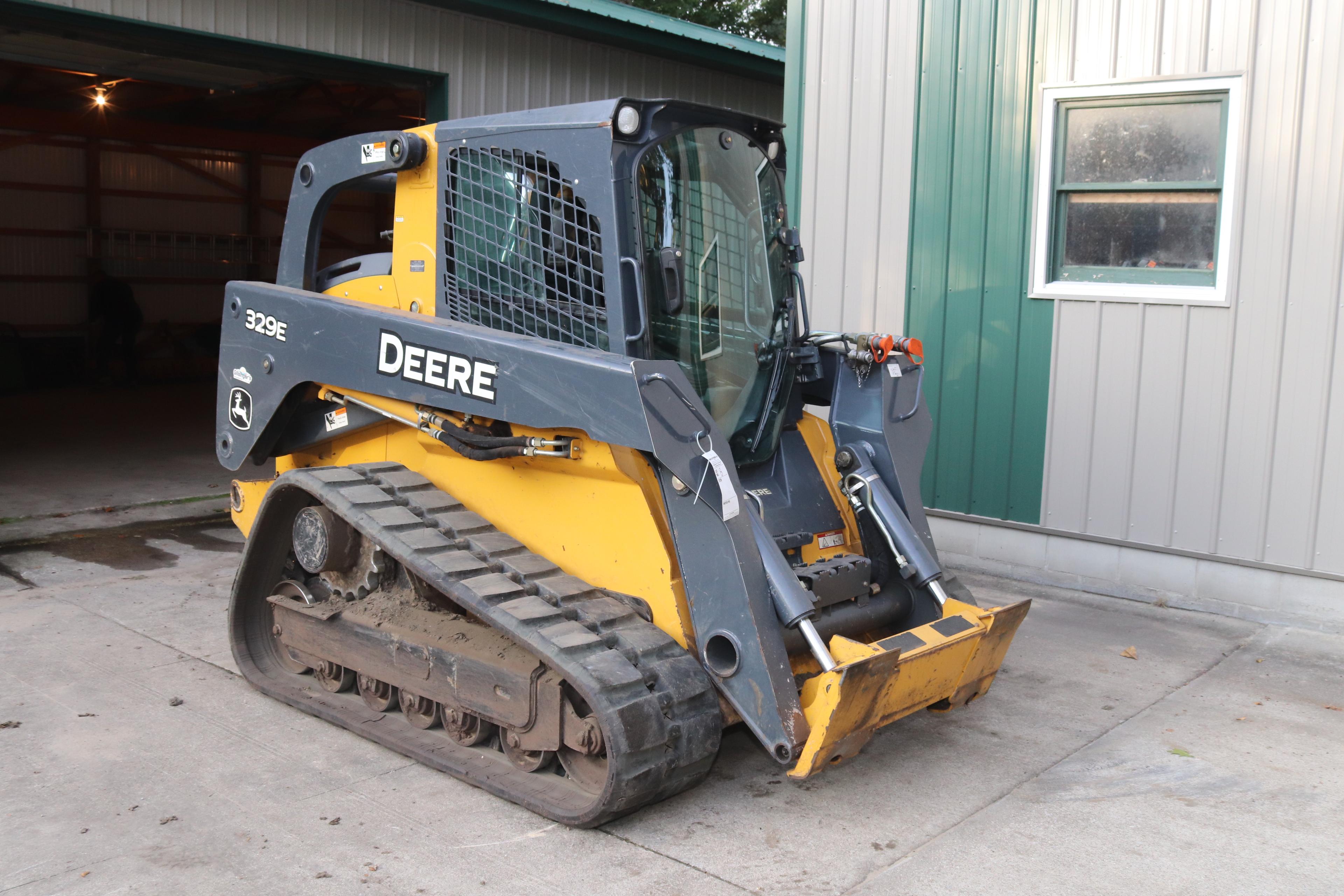 John Deere Skid Loader