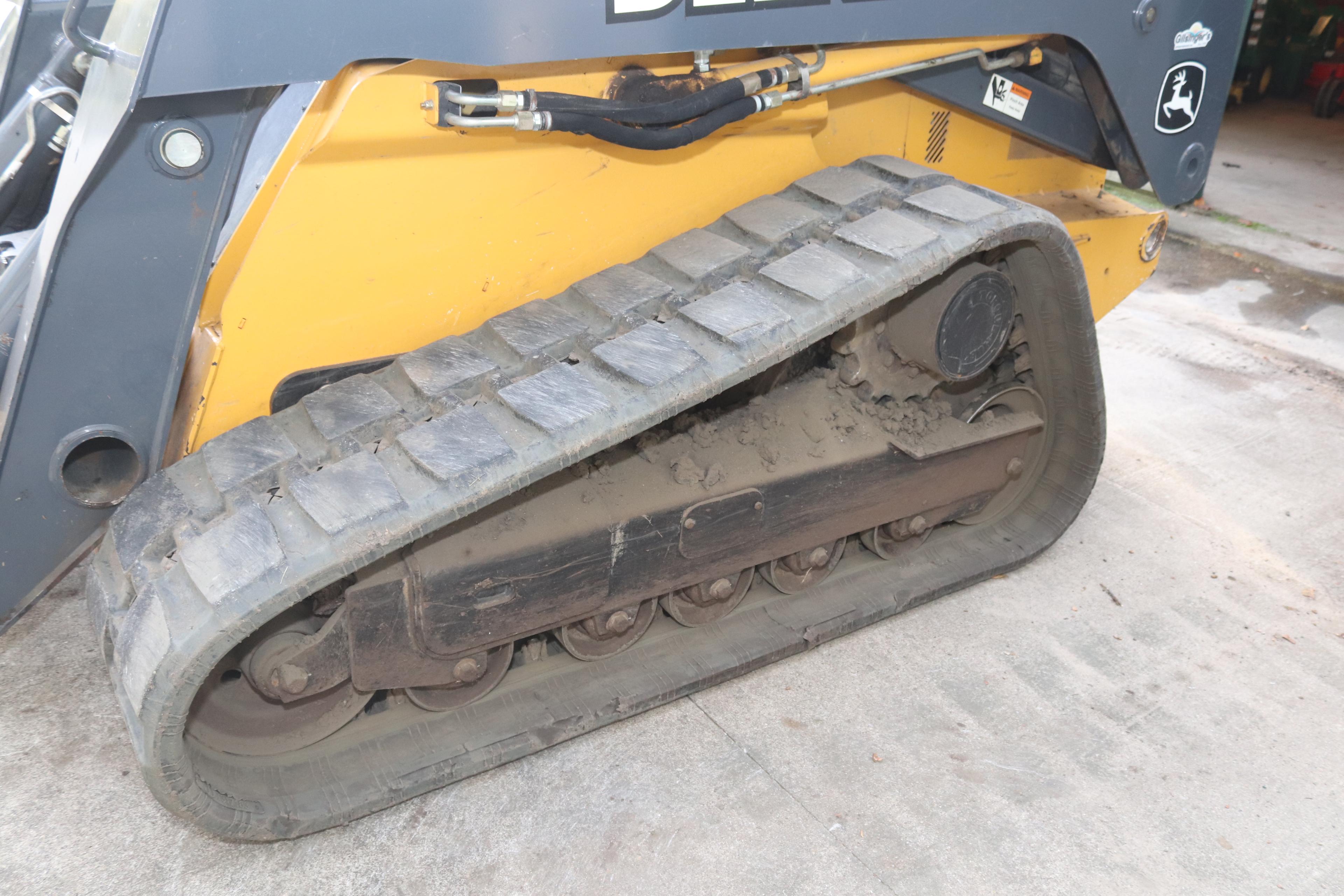 John Deere Skid Loader