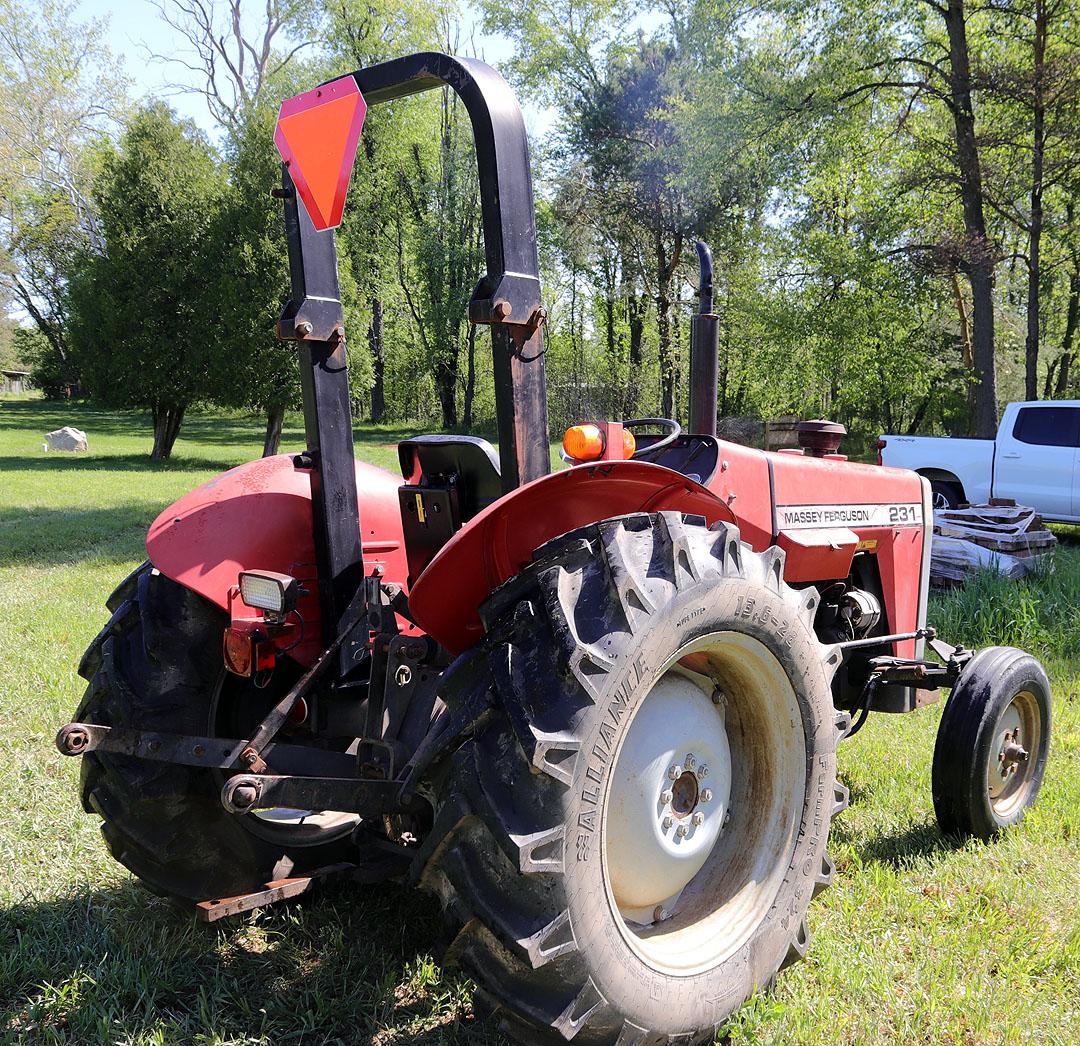 MASSEY FERGUSON MODEL 231 PERKINS DIESEL  WIDE FRONT TRACTOR W/POWER STEERING