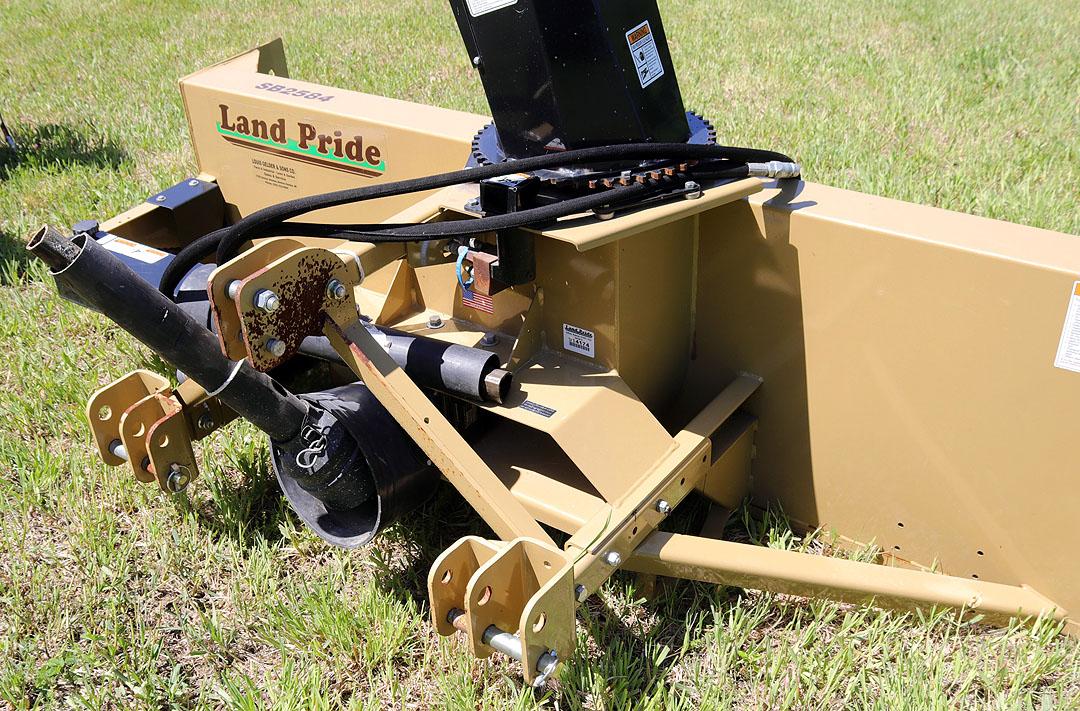 LIKE NEW LAND PRIDE MODEL SB2584 7' SINGLE REEL 3PT SNOW BLOWER W/ HYDRAULIC CHUTE