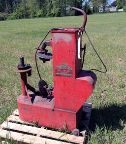 MAY MODEL M62B TIREMATIC TIRE CHANGER