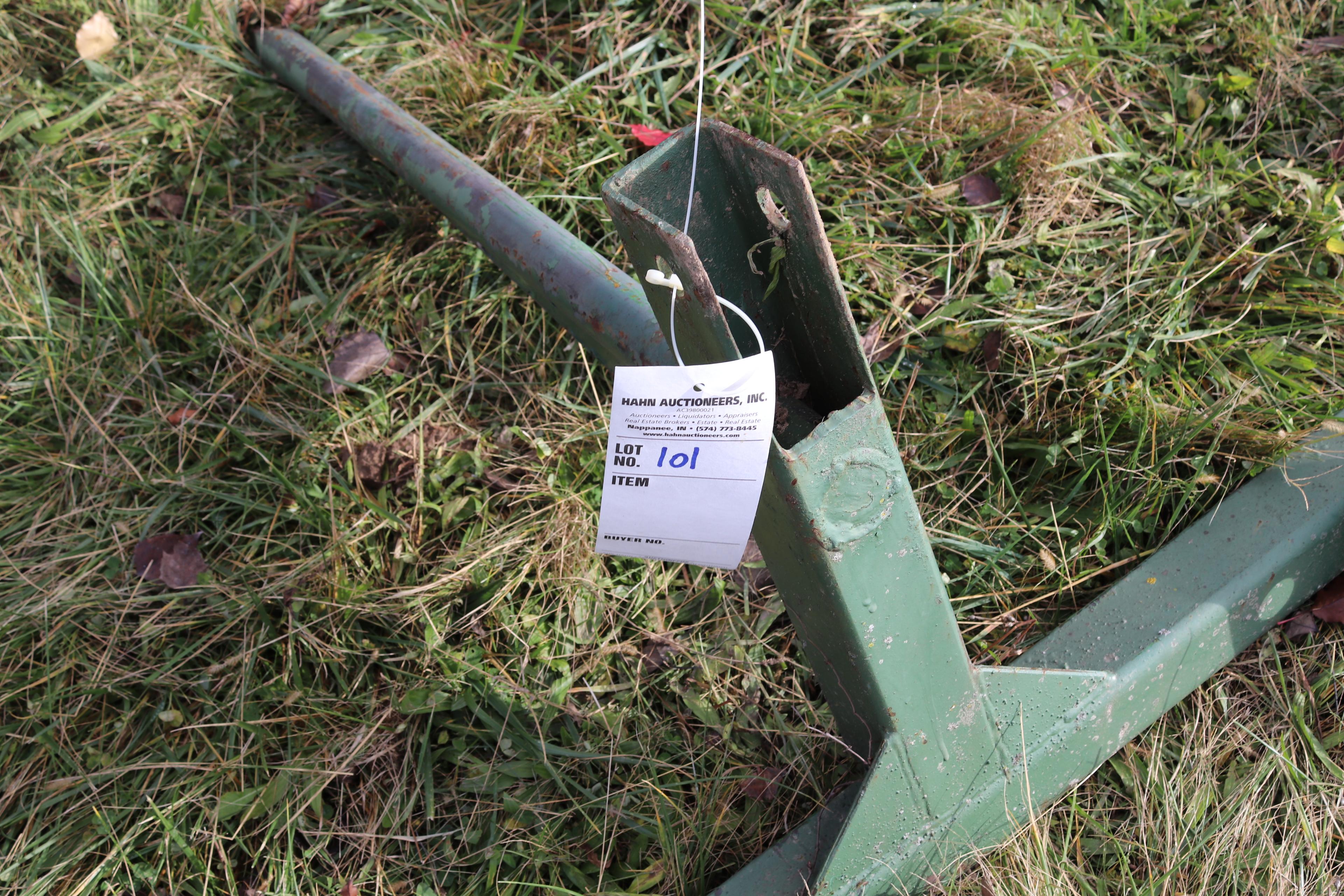 BALE SPEAR