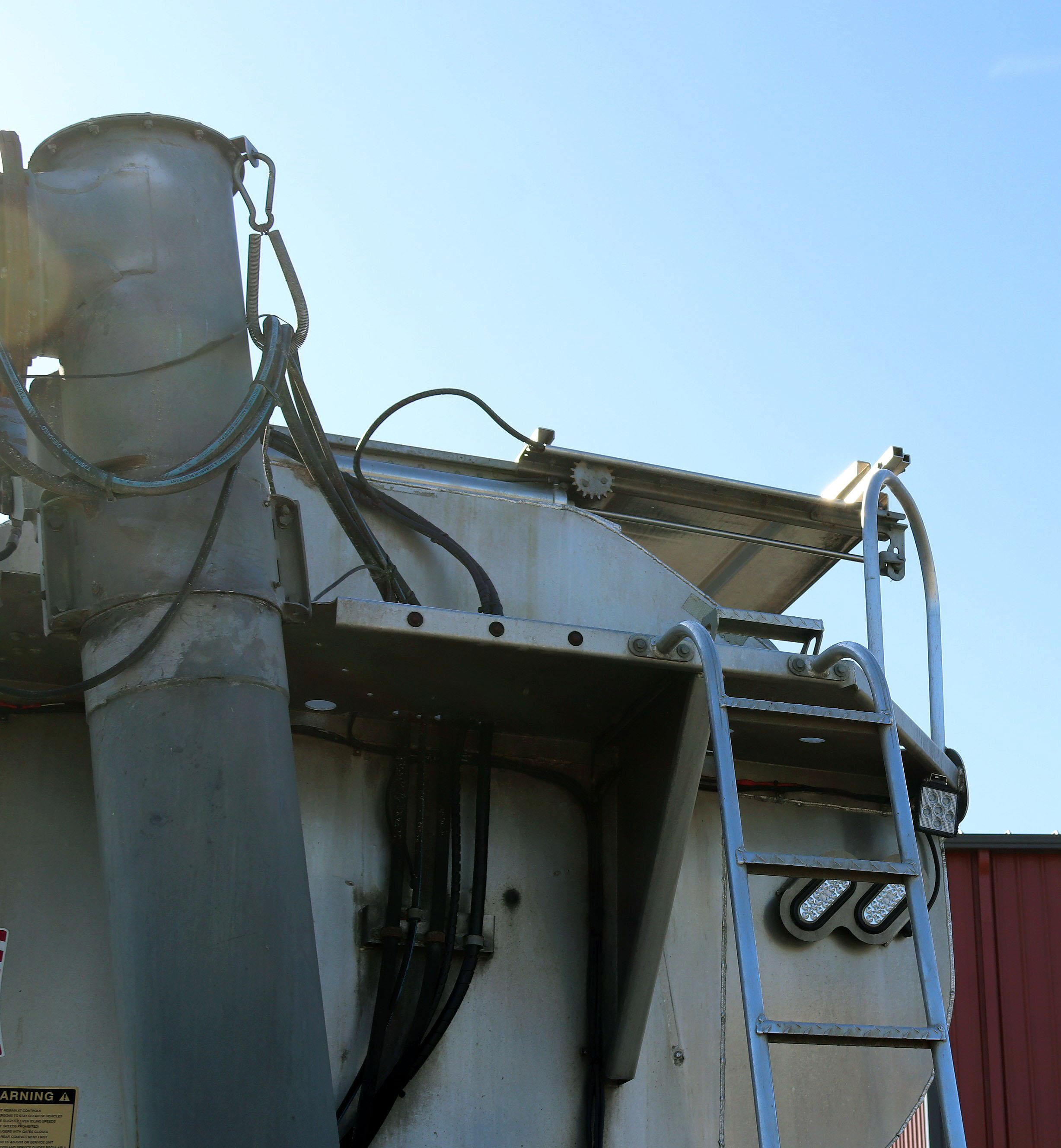 Semi Feed Trailer
