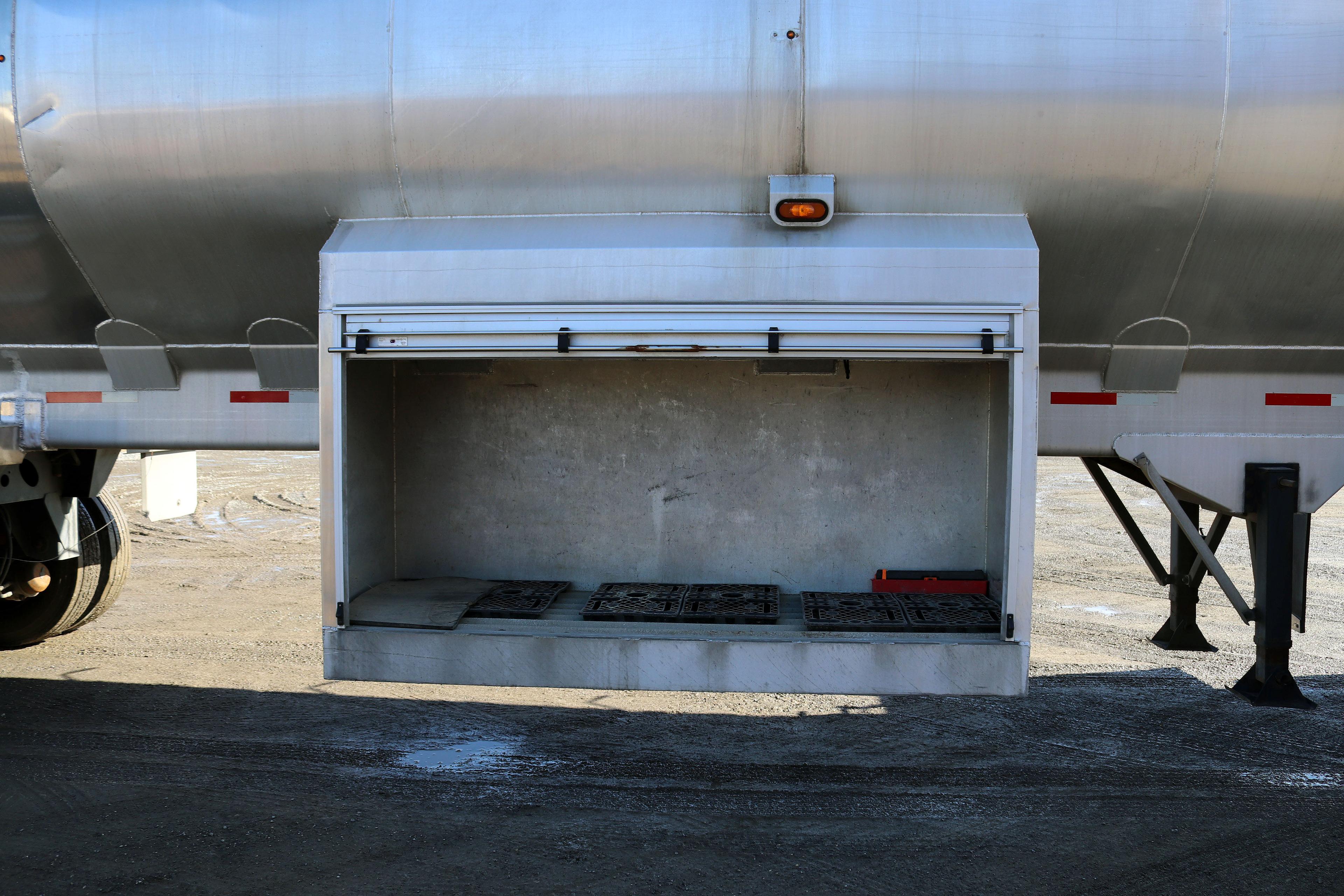Semi Feed Trailer