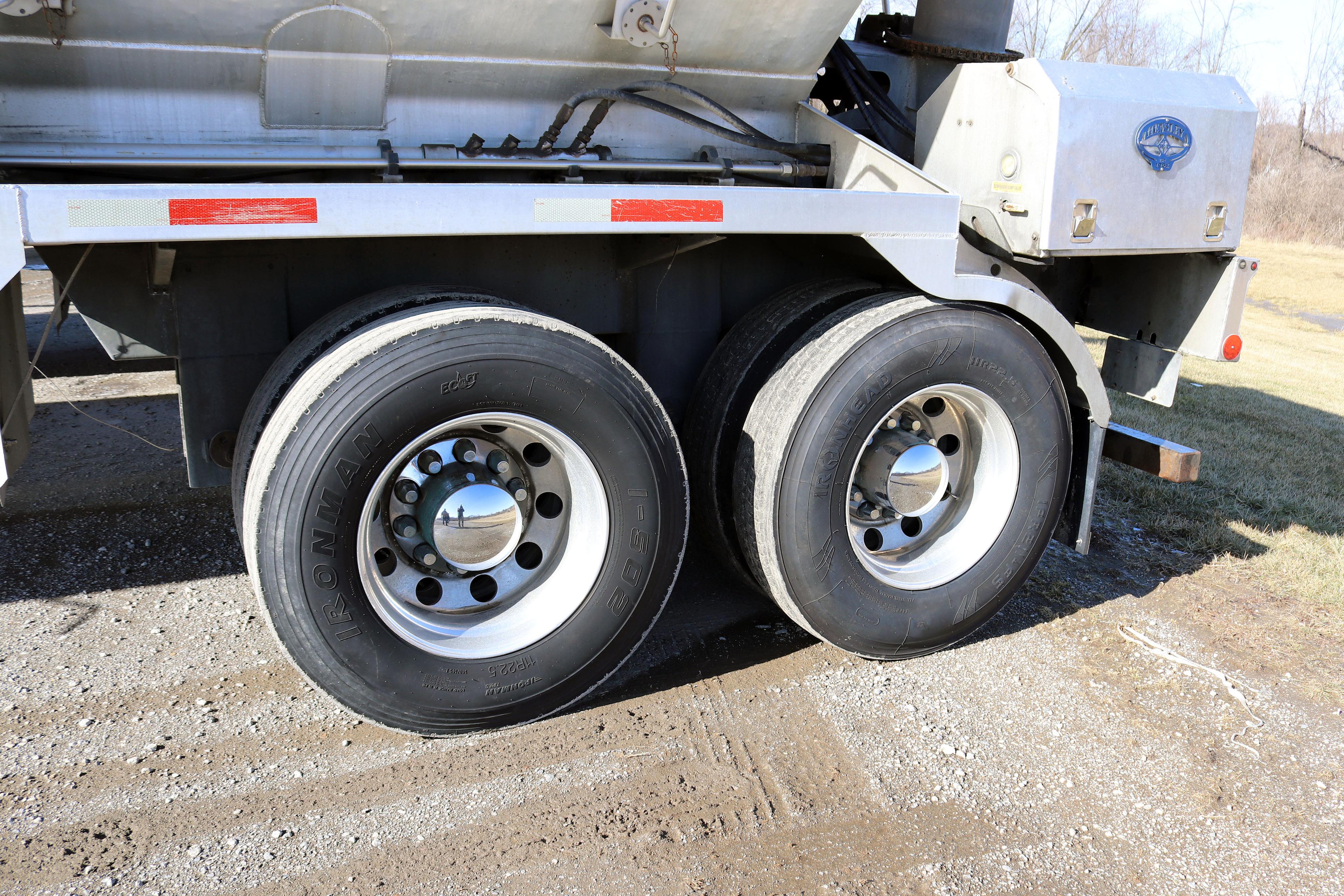 Semi Feed Trailer