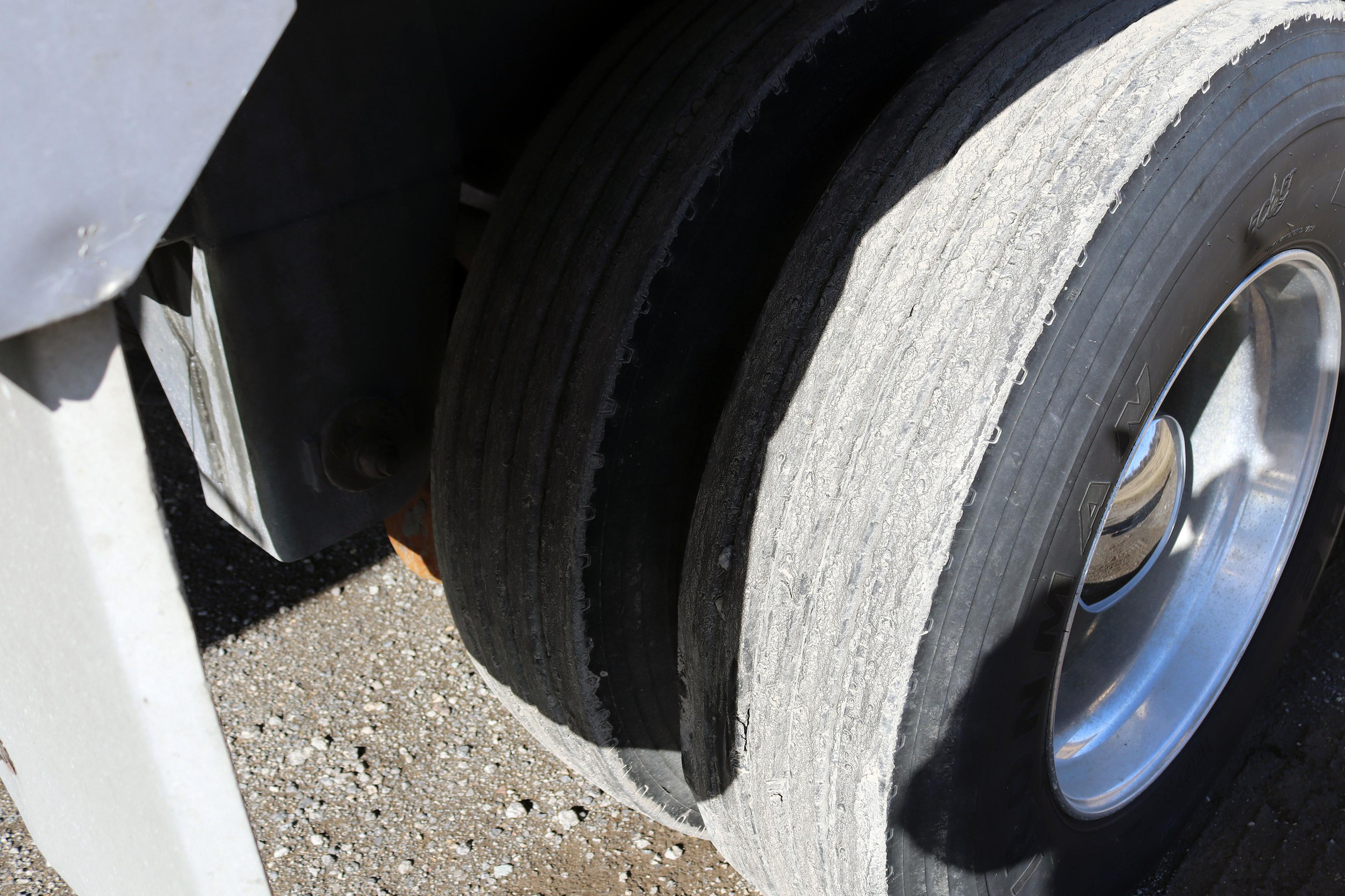 Semi Feed Trailer