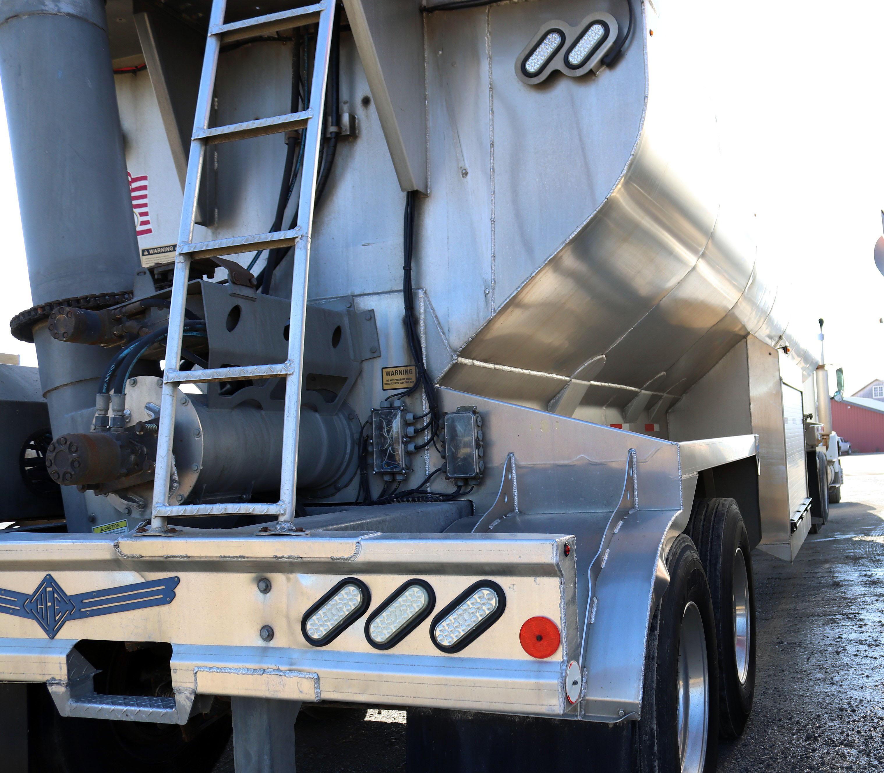Semi Feed Trailer