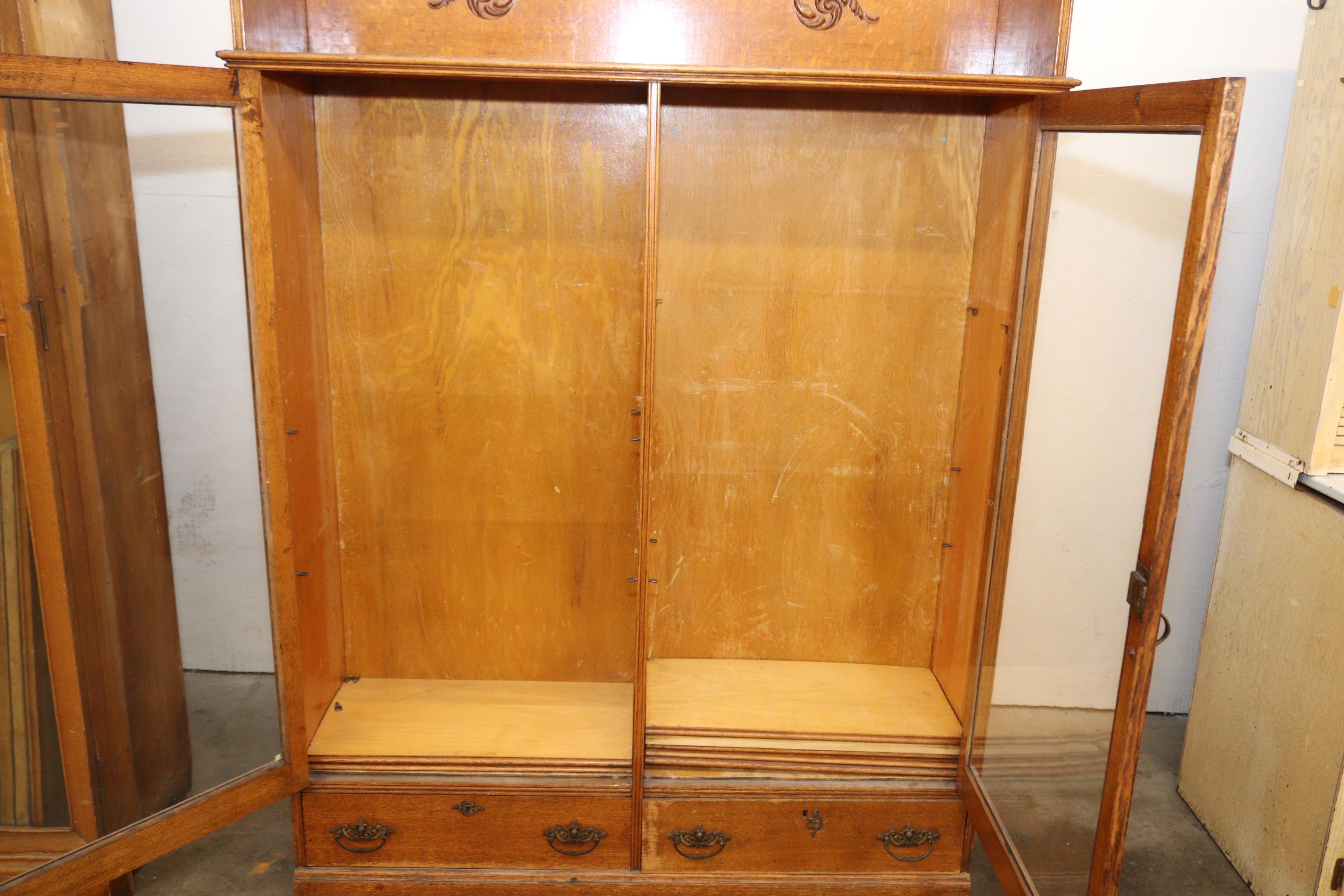 BOOKCASE