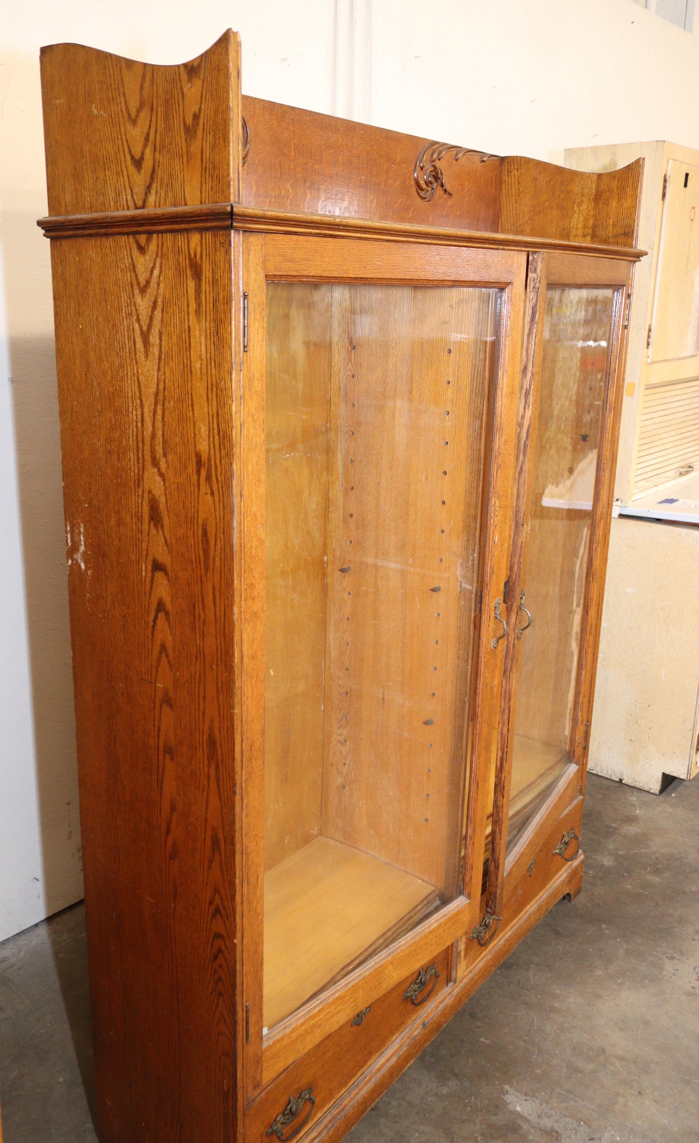 BOOKCASE