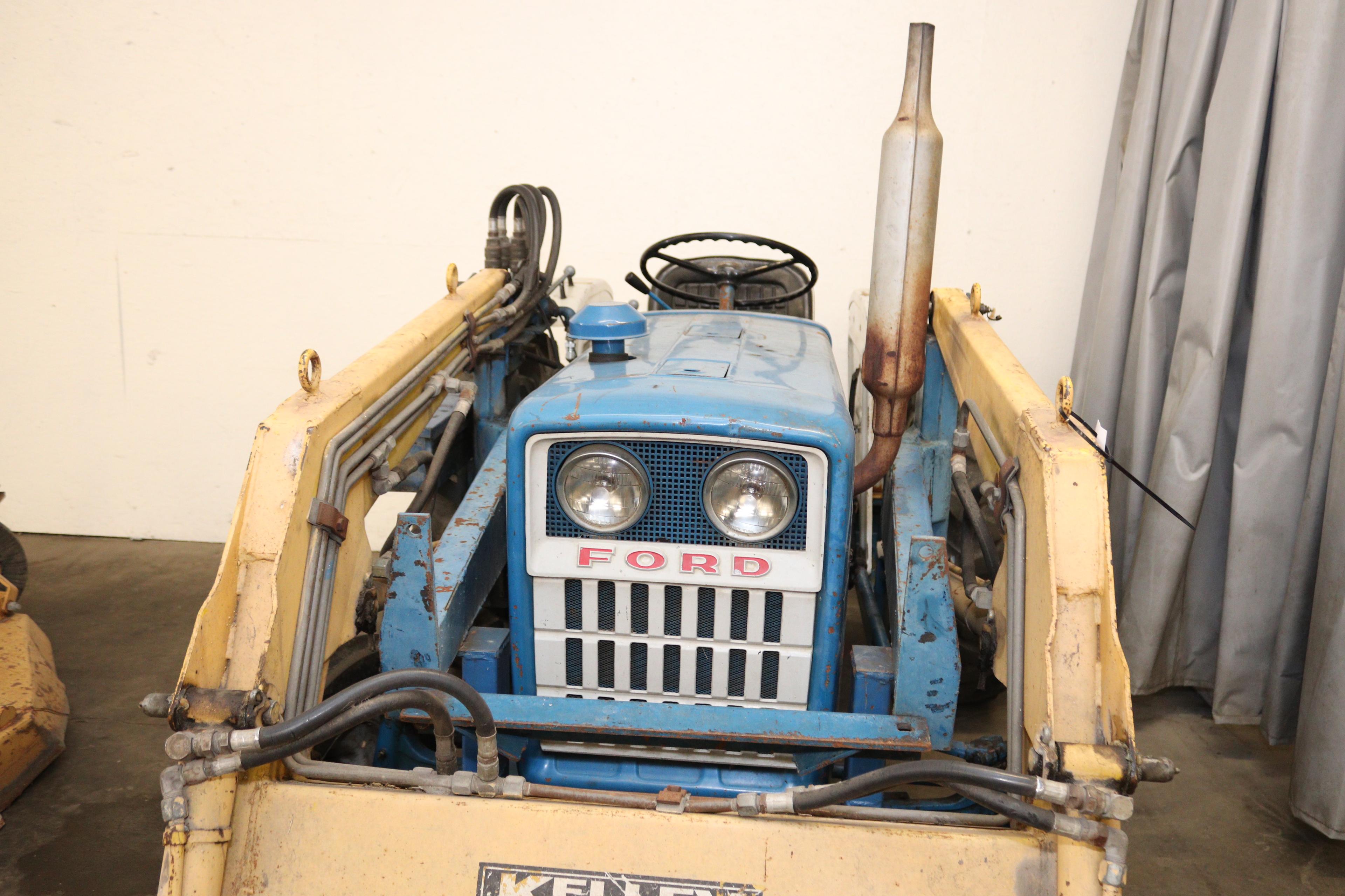 Ford 1000 Diesel Tractor, 2144 Hours, 3 pt. and Kelly Loader 4' with Wheel Weights, Full Set of Chai