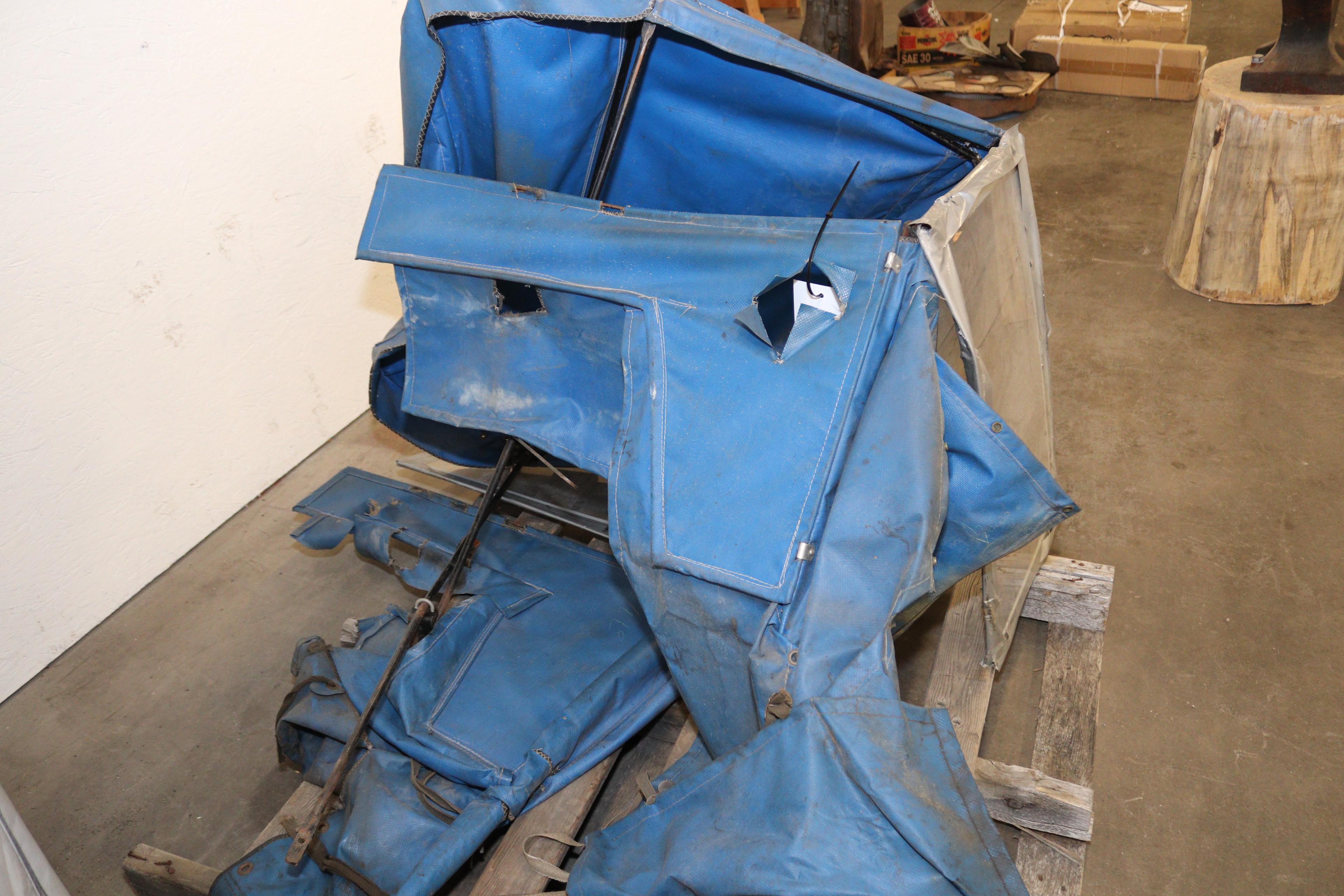 Ford 1000 Diesel Tractor, 2144 Hours, 3 pt. and Kelly Loader 4' with Wheel Weights, Full Set of Chai