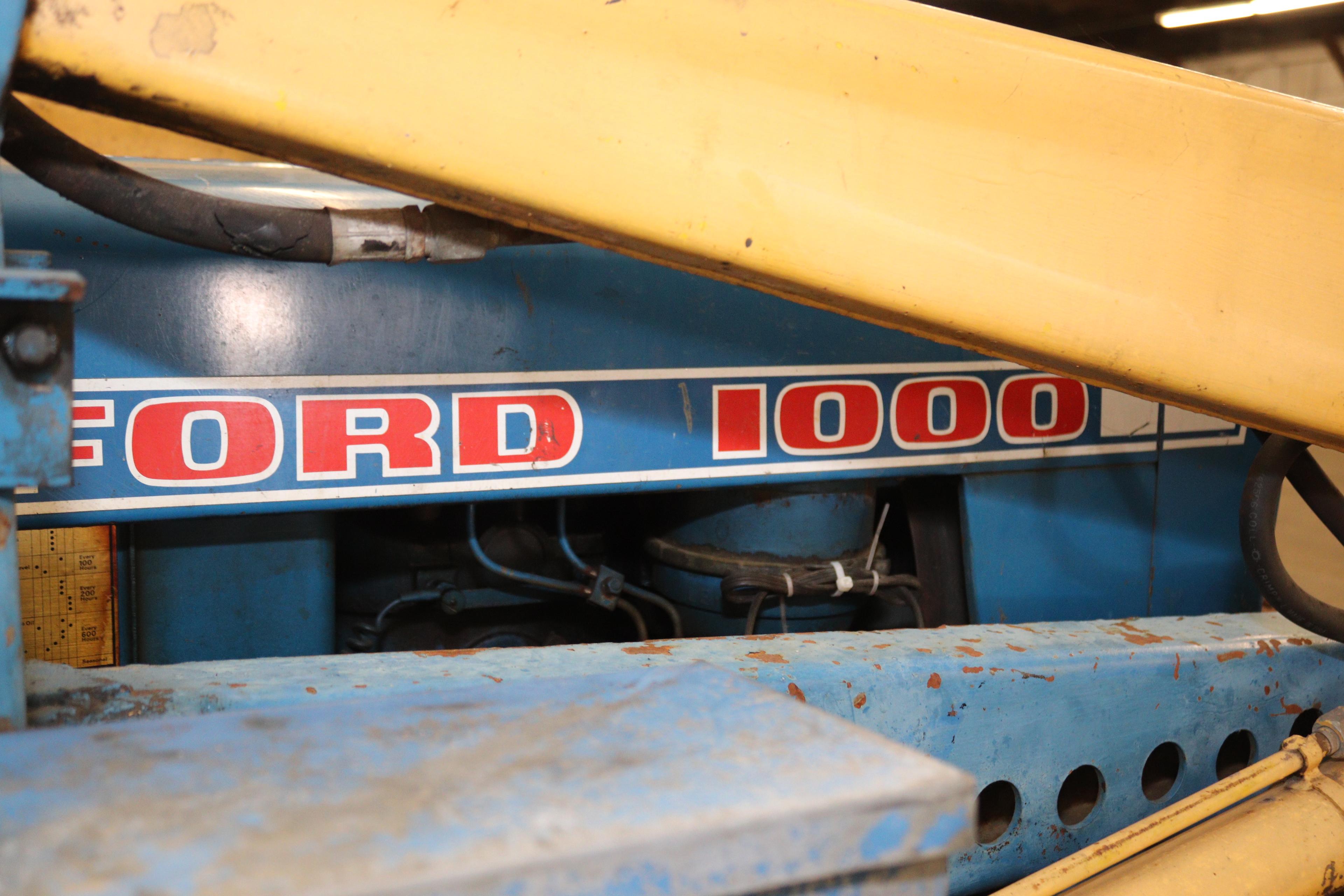 Ford 1000 Diesel Tractor, 2144 Hours, 3 pt. and Kelly Loader 4' with Wheel Weights, Full Set of Chai