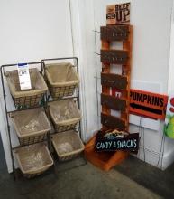 BASKETS & SIGNS