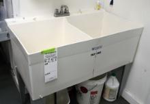 UTILITY SINK