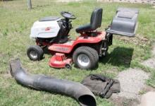 LAWN TRACTOR