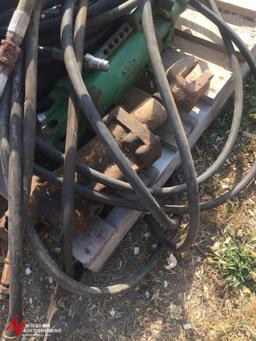 ASSORTED HYDRAULIC CYLINDERS
