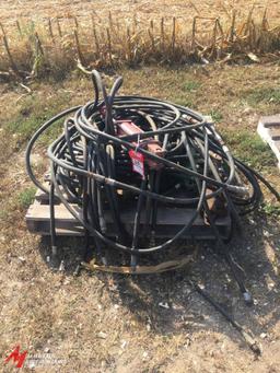 ASSORTED HYDRAULIC CYLINDERS