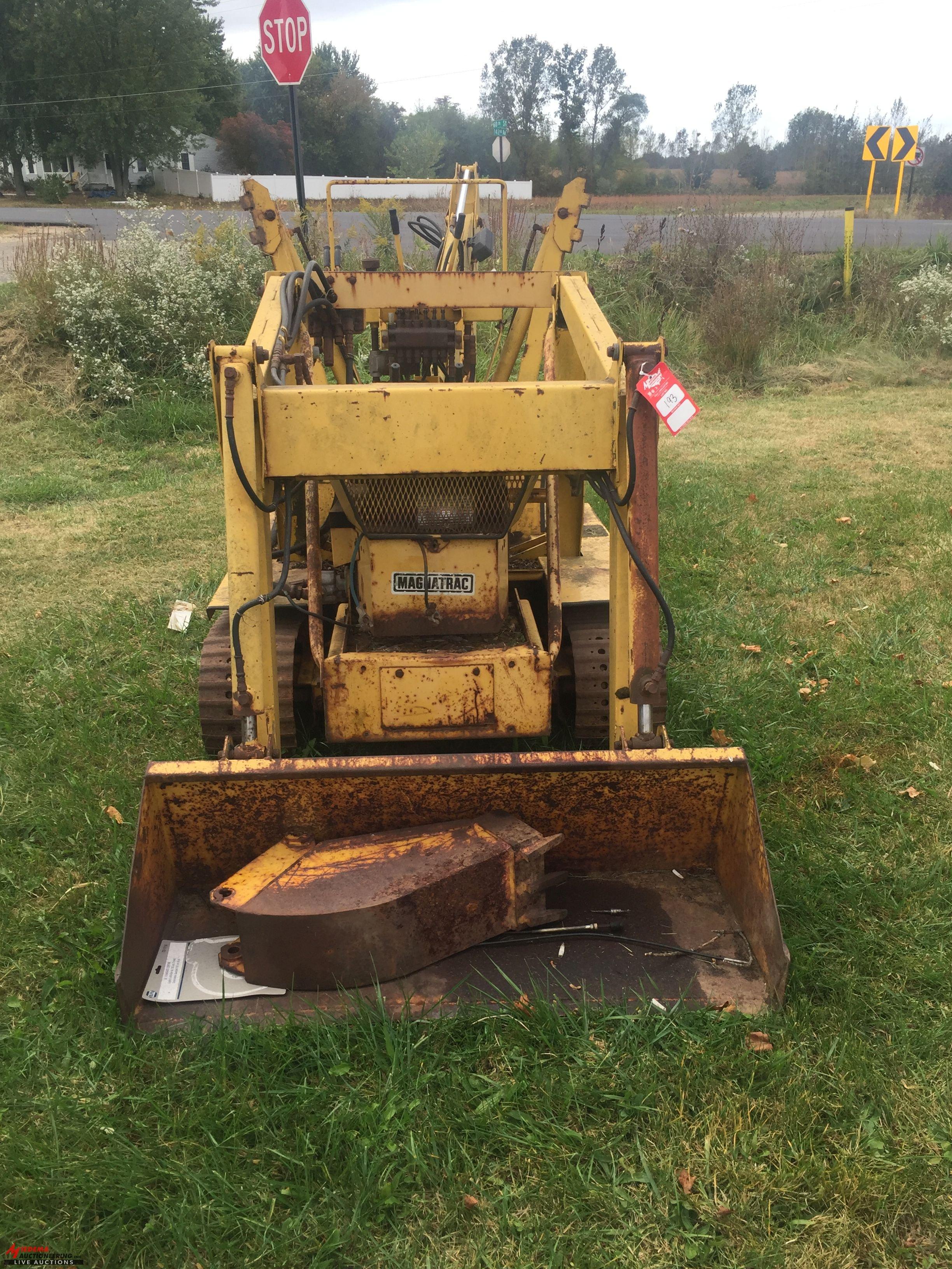MAGNATRAC CRAWLER LOADER BACKHOE, STEEL TRACKS, RUNS &  MOVES, 1 TRACK DOES NOT MOVE, NO POWER TO IT