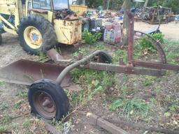 PULL TYPE DITCHING PLOW