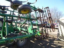 JOHN DEERE 726 FIELD CULTIVATOR, 27'6''