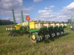 JOHN DEERE 7000 12-ROW PLANTER, 30'' SPACING, NO-TILL COULTER, HYDRAULIC FO