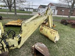 HYDRO-MAC BACKHOE ATTACHMENT, 4' BUCKET, 17'' BUCKET, 3PT, 1 REBUILT CYLINDER