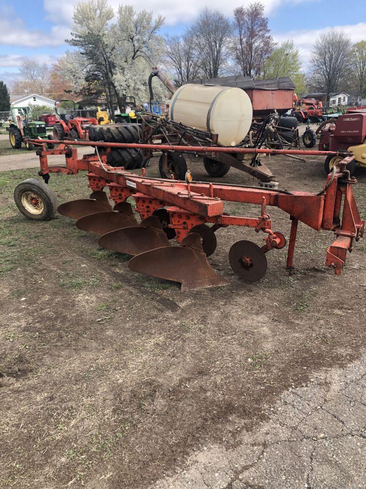 AC 4X SEMI MOUNT PLOW, WITH 1 REMOVABLE BOTTOM