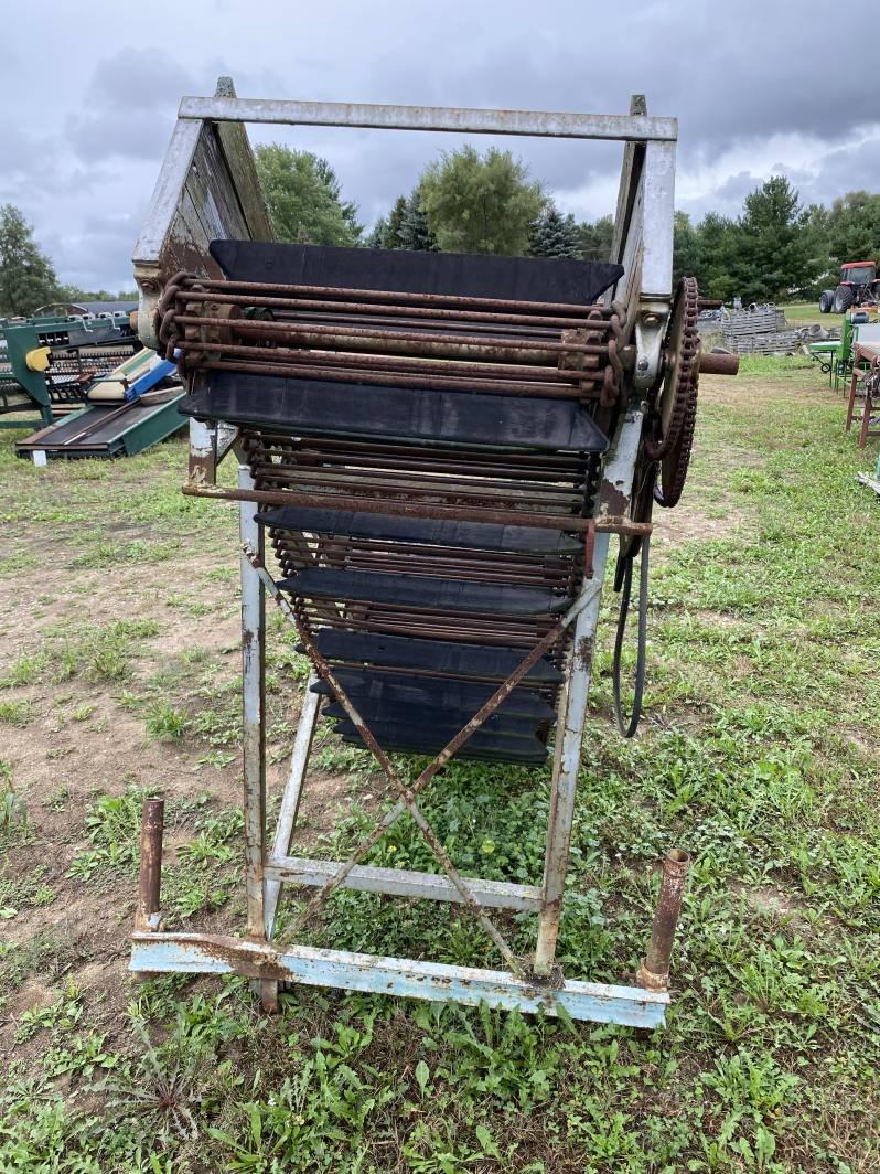 CHAIN INCLINE CONVEYOR, 24'' X 8'