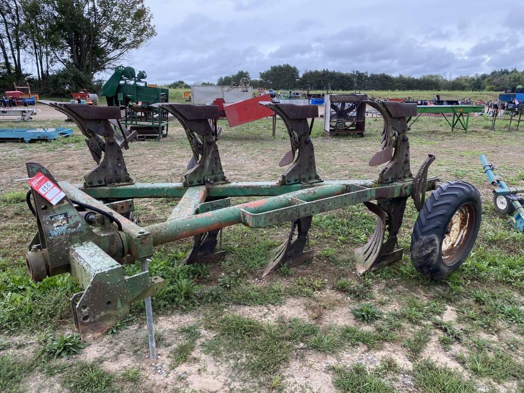 OLIVER WHITE ROLL OVER PLOW, 4-BOTTOM 18'' WITH SLATS, ON LAND HITCH