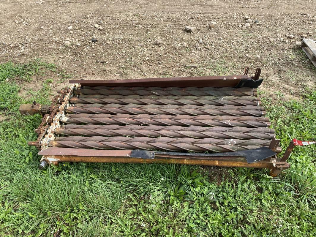 ONION TOPPING BED, 34'' X 6'