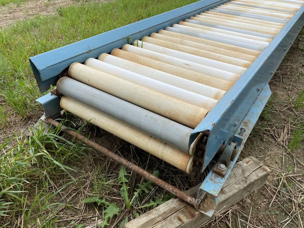 ROLLER CONVEYOR, 24'' X 13-1/2'