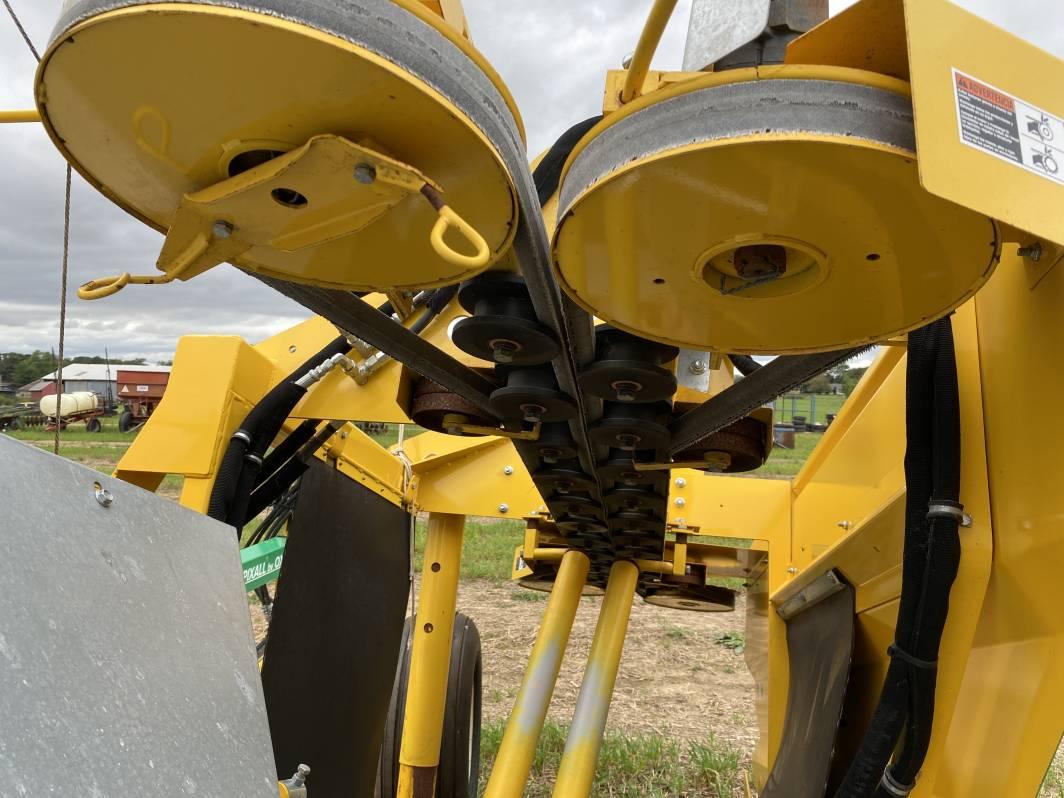 OXBO PIXALL CP100 SWEET CORN PULLER, PICKED 30 ACRES, LINE NEW CONDITION